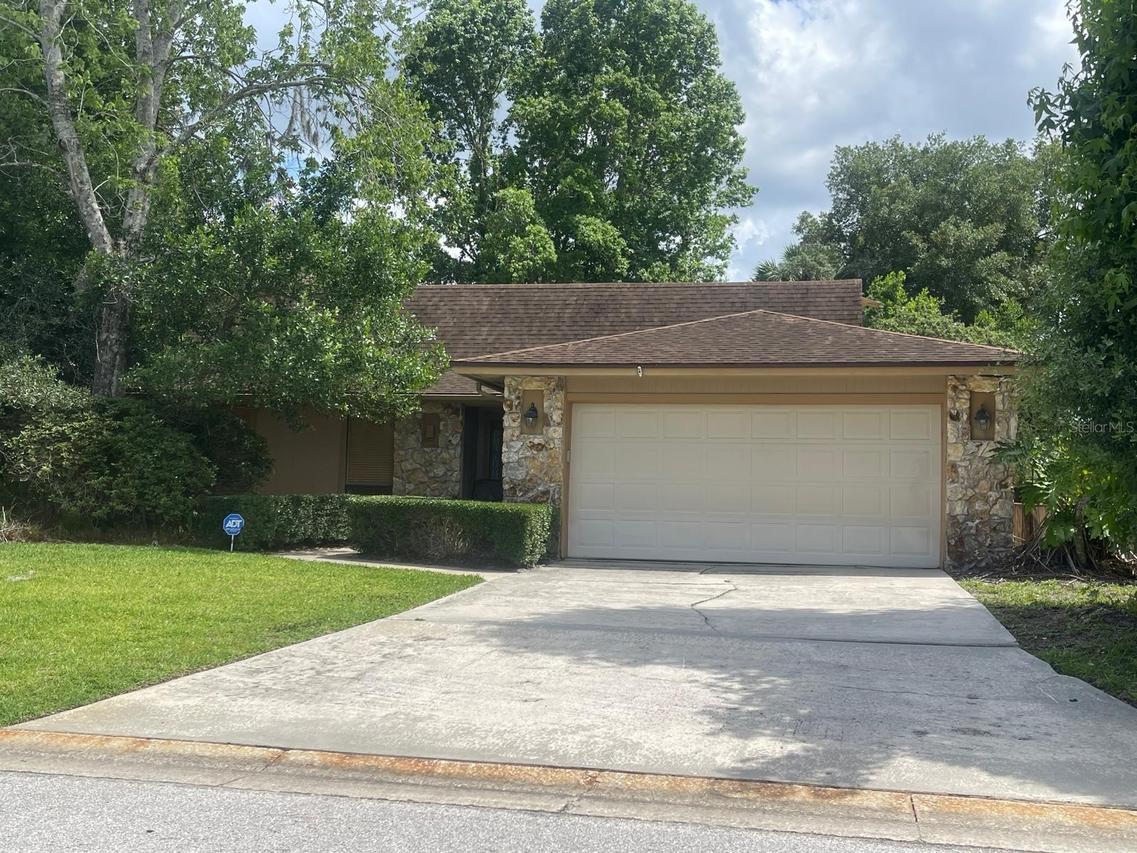 226 W Cumberland Cir., Longwood, FL 32779