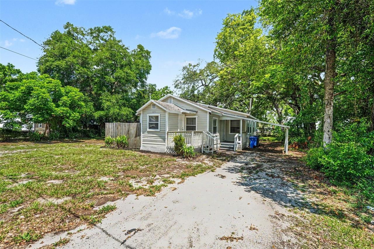 828 E 145th Ave., Tampa, FL 33613