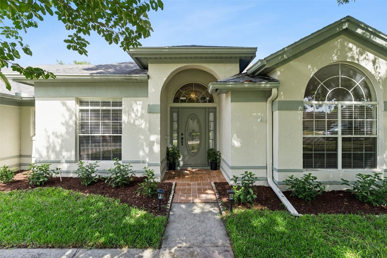 3883 Kingston Oaks Cove, Oviedo, FL 32765