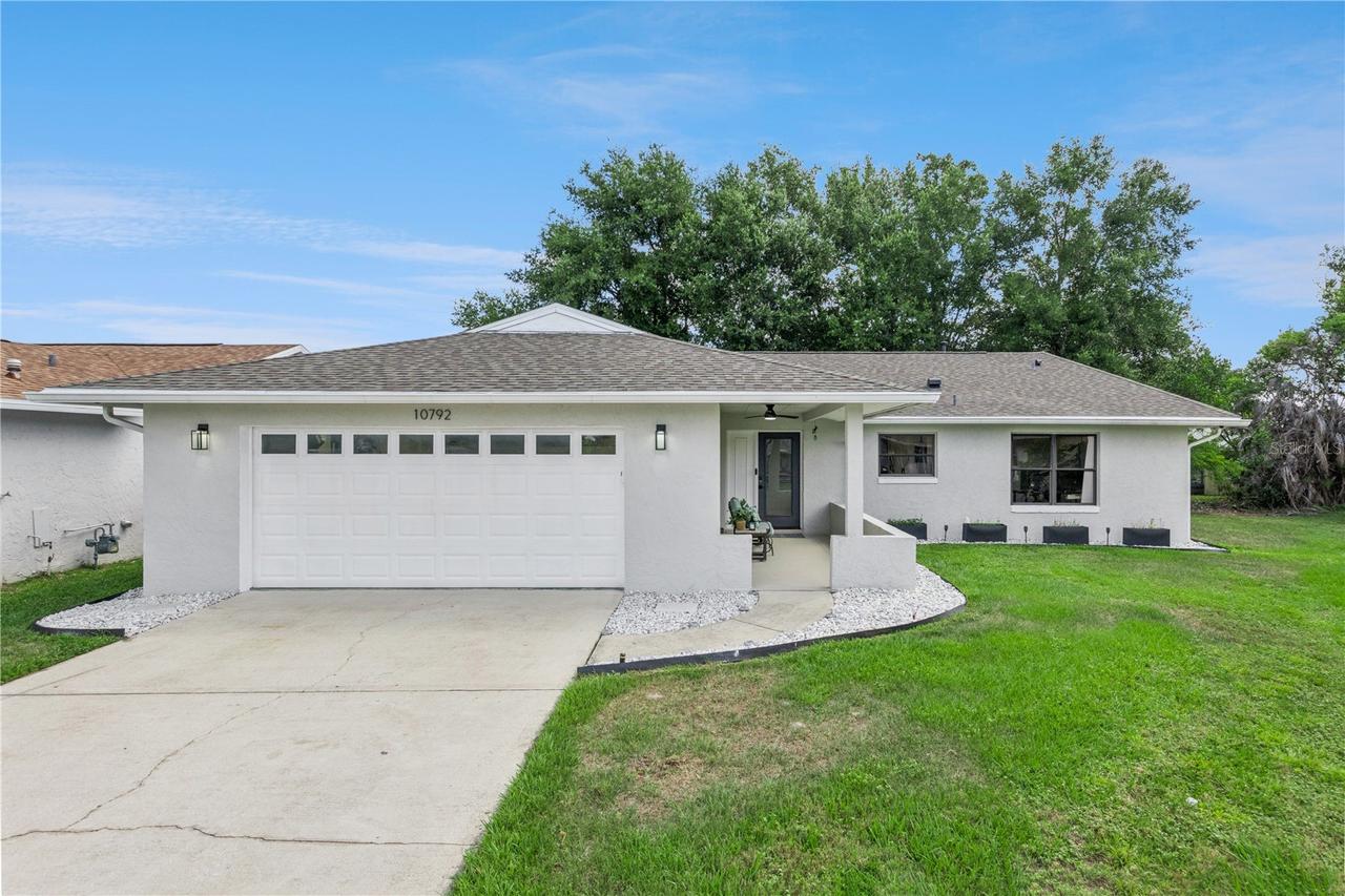 10792 Lazy Lake Dr., Orlando, FL 32821