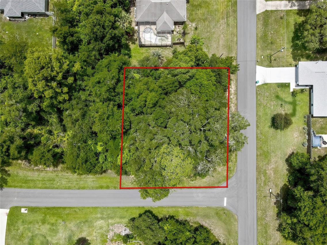 1074 W Maximilian Pl., Citrus Springs, FL 34434