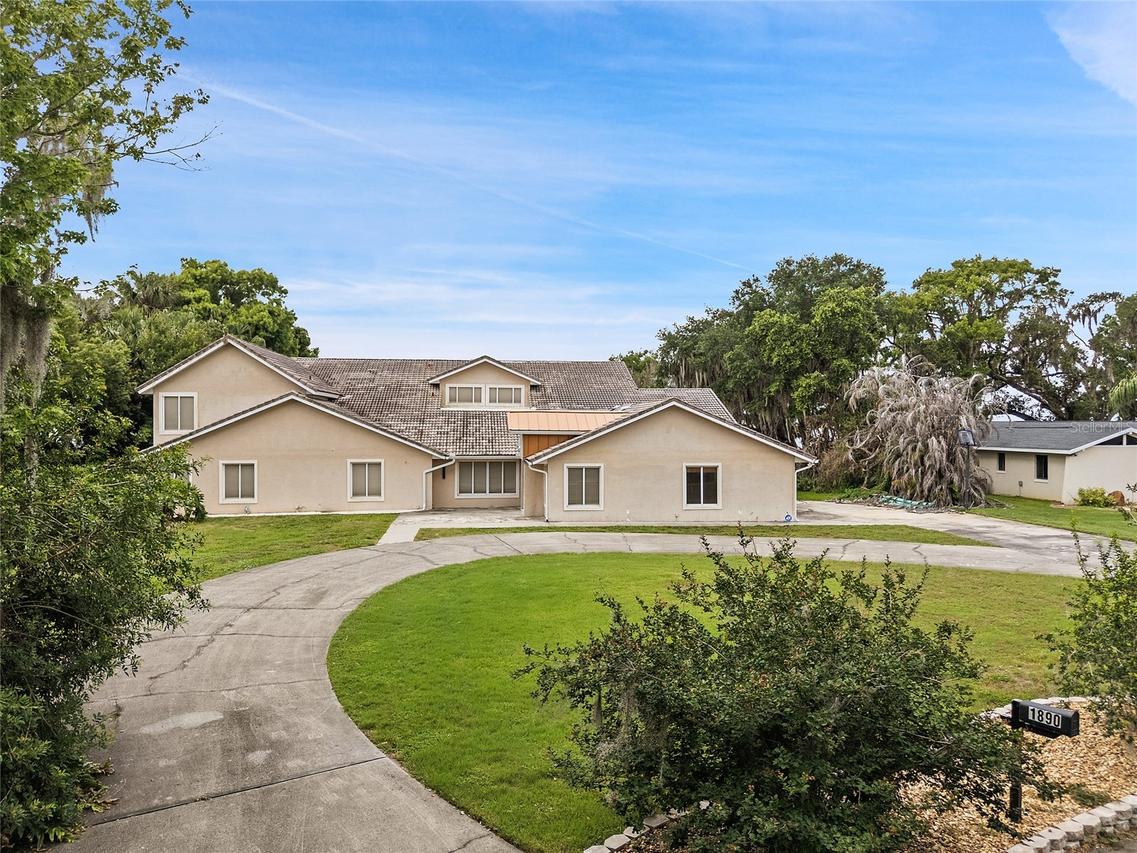 1890 Saha Ct., Kissimmee, FL 34744