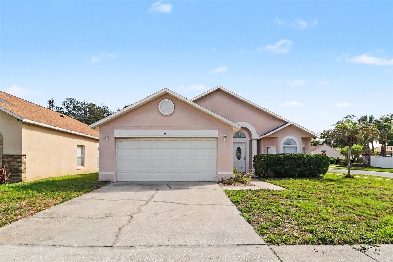 201 Lancer Oak Dr., Apopka, FL 32712