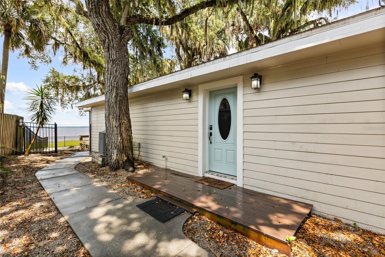 2462 Fort Lane Rd., Geneva, FL 32732