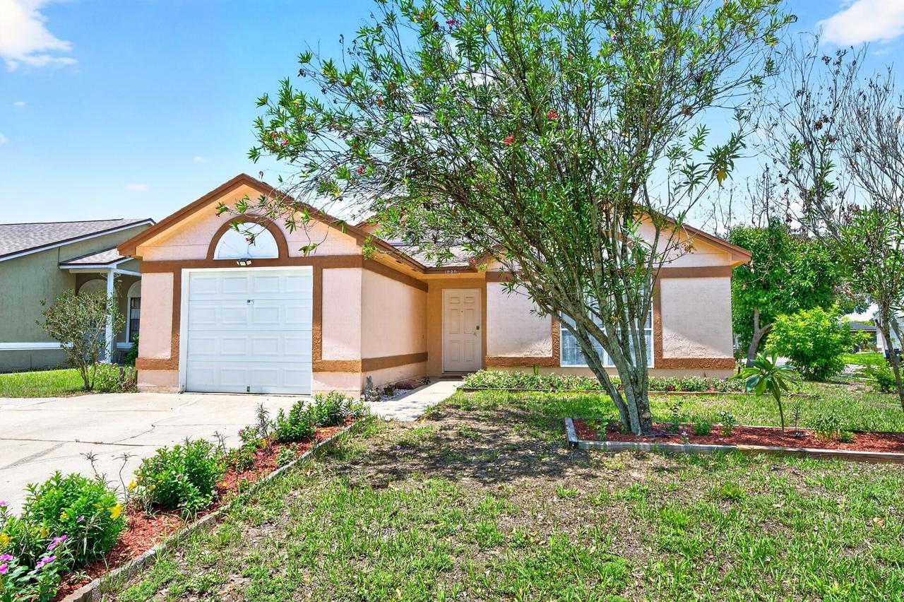 1950 Sheeler Oaks Dr., Apopka, FL 32703