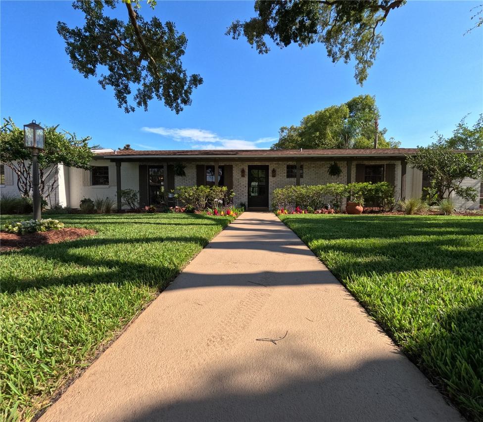 802 Underoak Dr., Altamonte Springs, FL 32701
