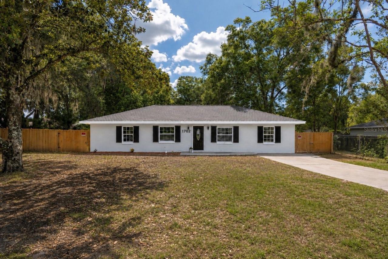 1702 NW 27th Ave., Ocala, FL 34475