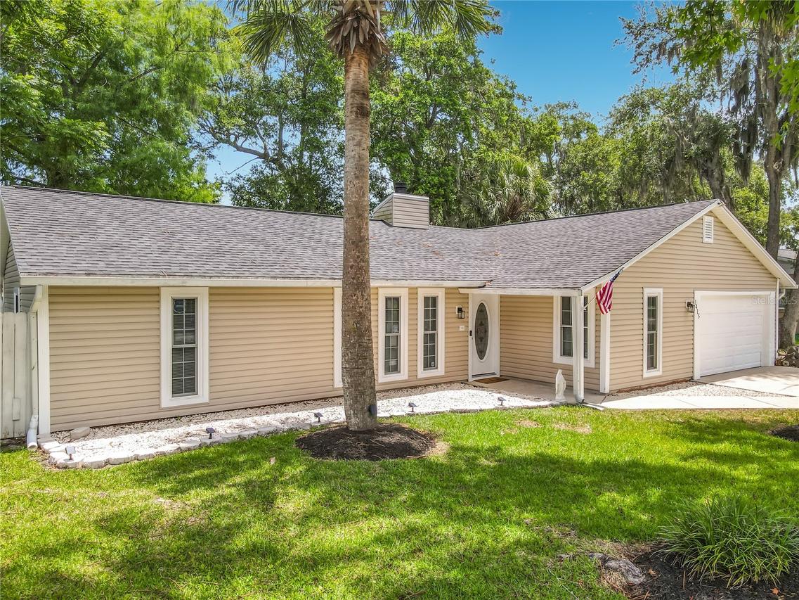 1415 Travelers Palm Dr., Edgewater, FL 32132