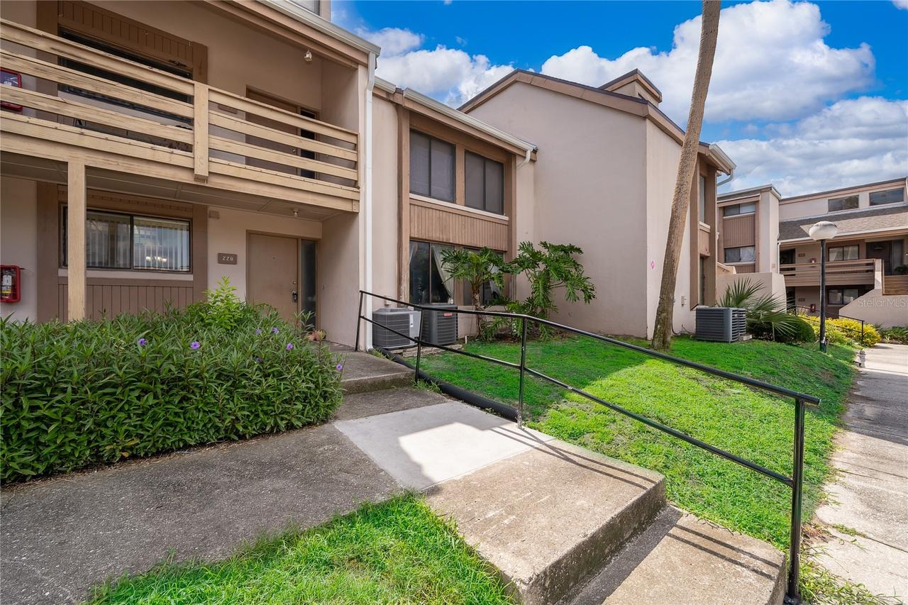 228 Orienta Point St., Altamonte Springs, FL 32701
