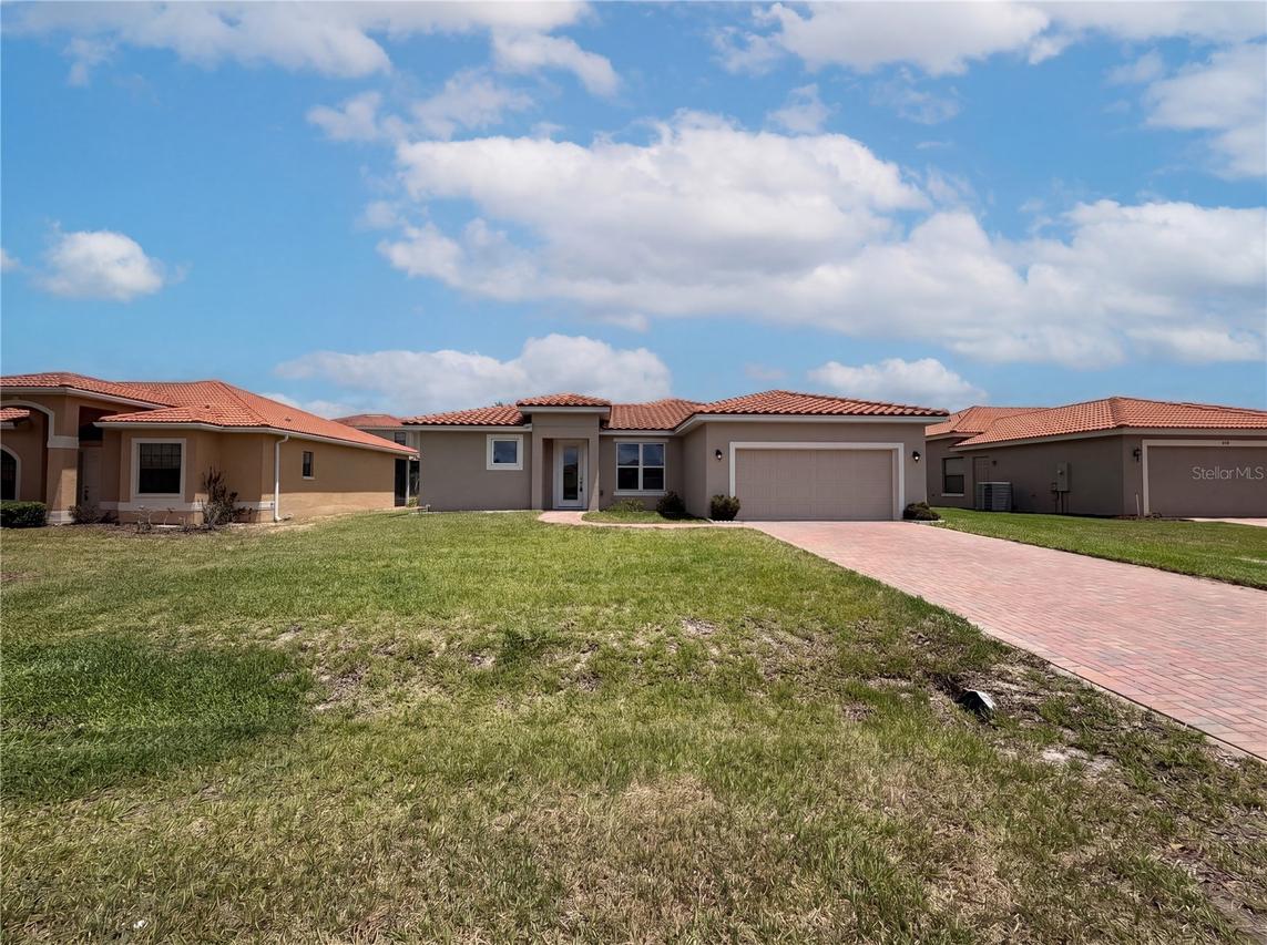446 Cinnamon Dr., Kissimmee, FL 34759