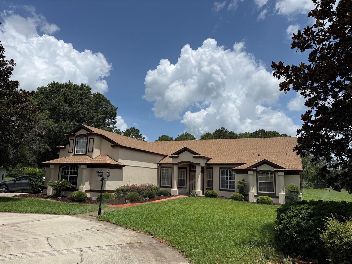 31405 Bear Pond Dr., Sorrento, FL 32776