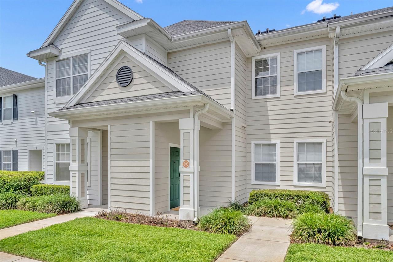 200 Southern Pecan Circle #206, Winter Garden, FL 34787