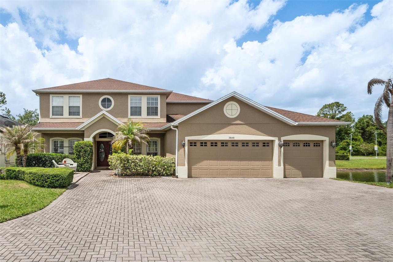2849 Curving Oaks Way, Orlando, FL 32820