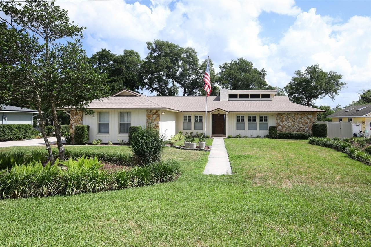313 White Oak Dr., Altamonte Springs, FL 32701