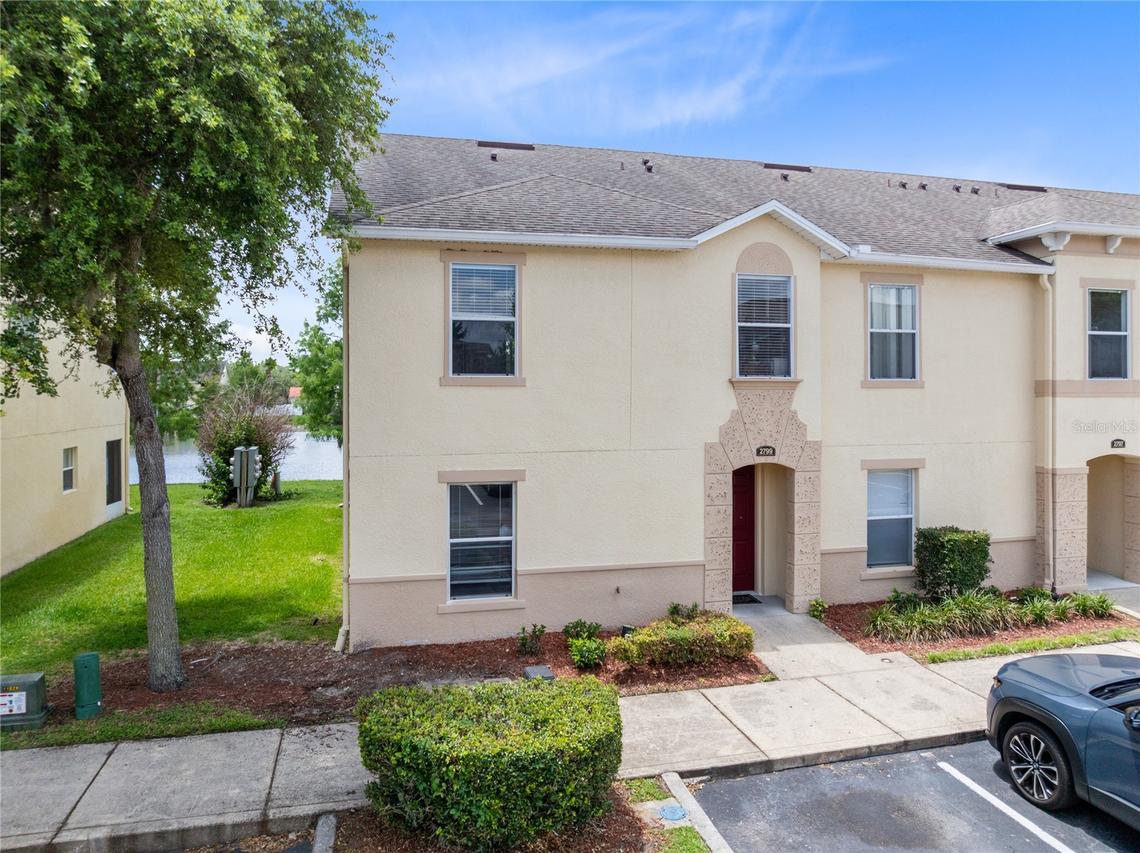 2799 Club Cortile Cir., Kissimmee, FL 34746