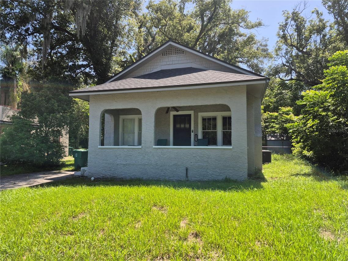 735 N Clara Ave., Deland, FL 32720