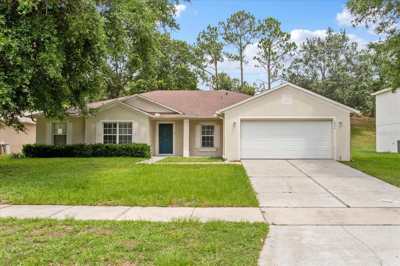 1882 Vale Dr., Clermont, FL 34711