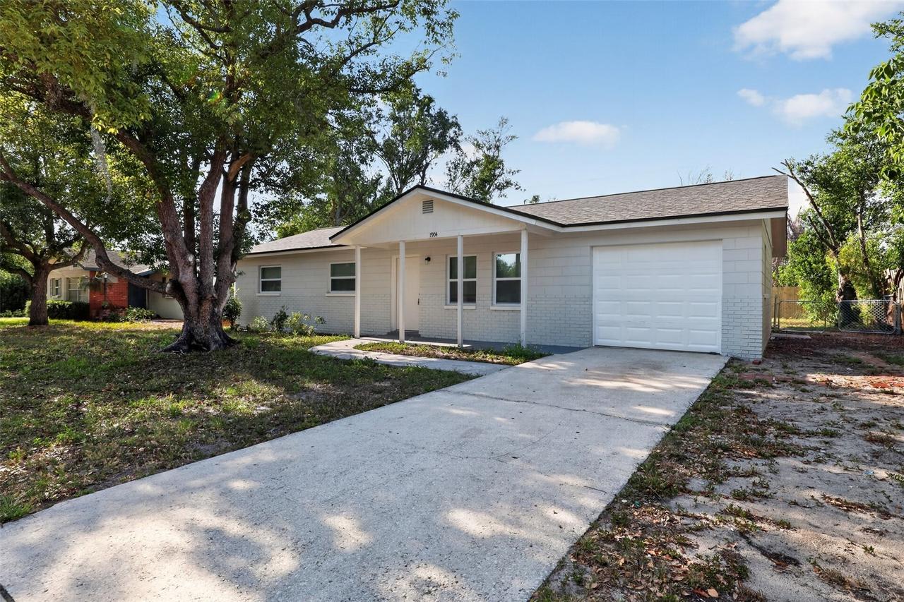 1904 E 115th Ave., Tampa, FL 33612