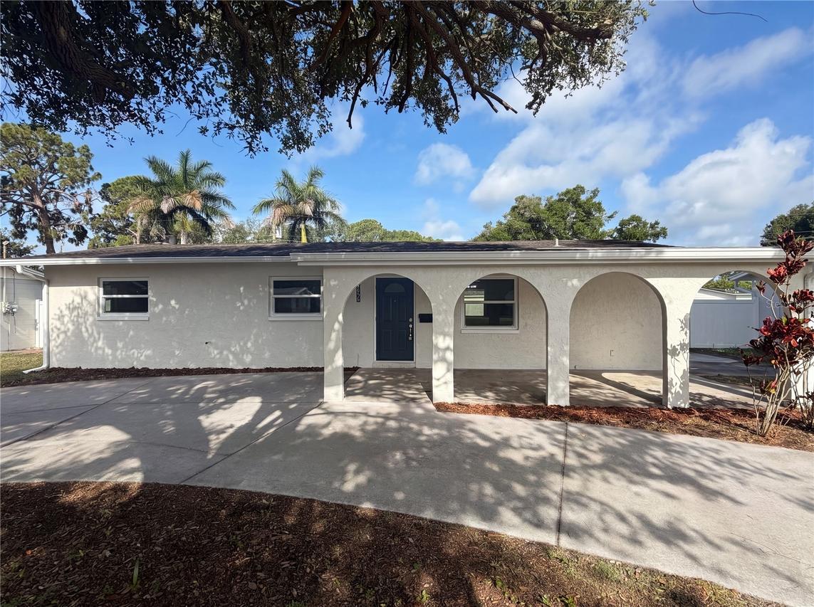 2890 53rd St., St Petersburg, FL 33710
