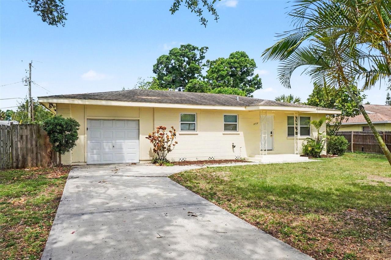 4529 19th Street Cir., Bradenton, FL 34207