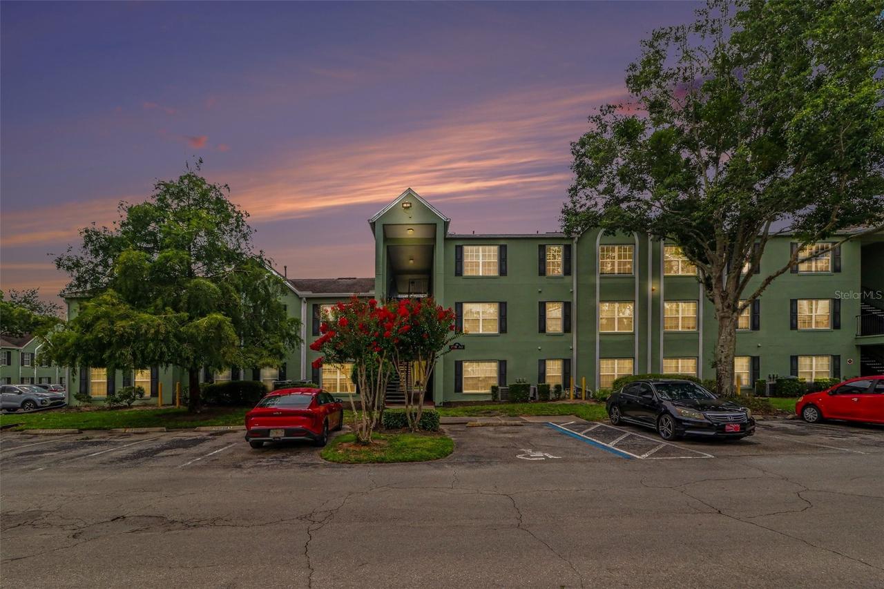 2031 Dixie Belle Dr. #2031C, Orlando, FL 32812