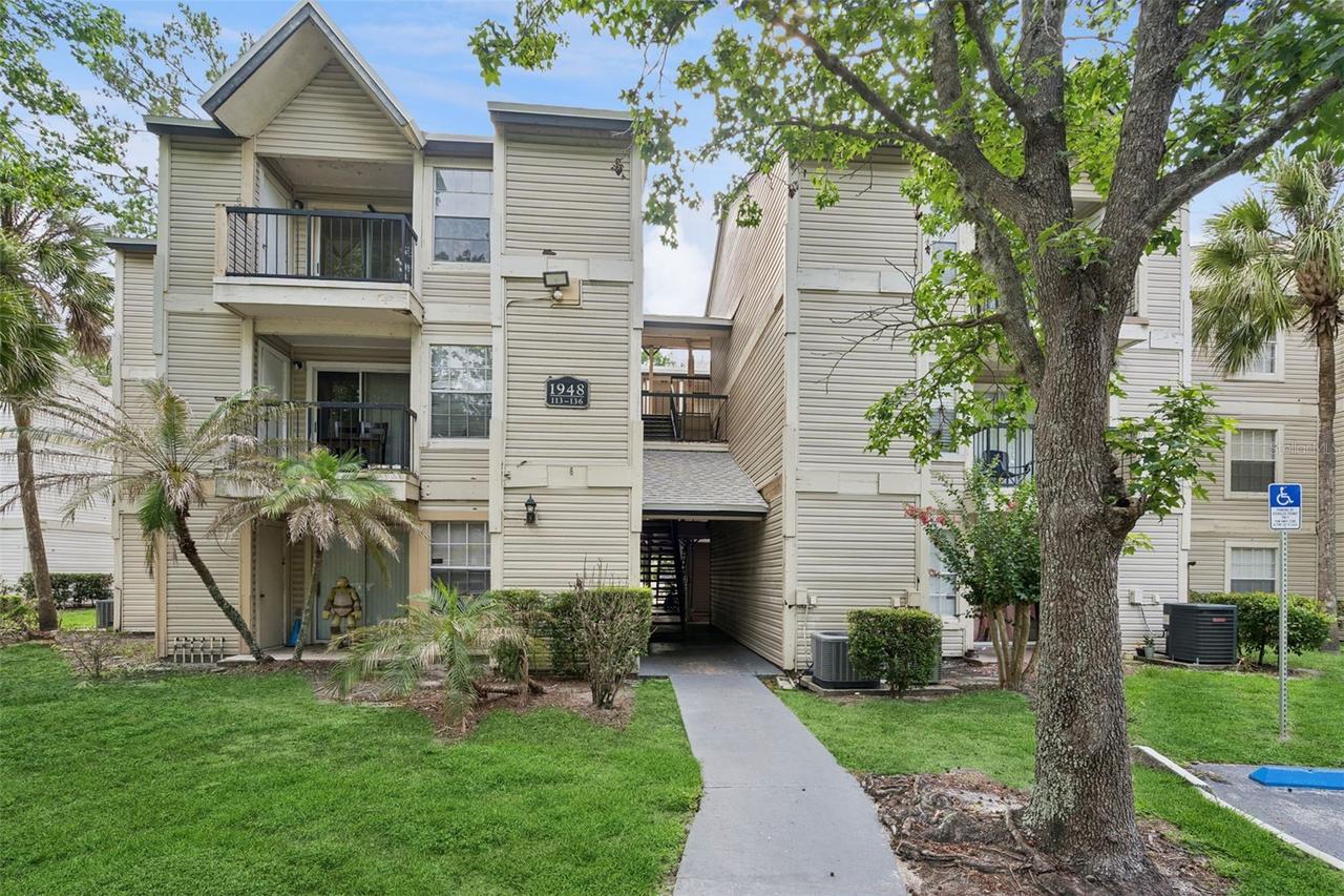 1948 Lake Atriums Cir. #124, Orlando, FL 32839