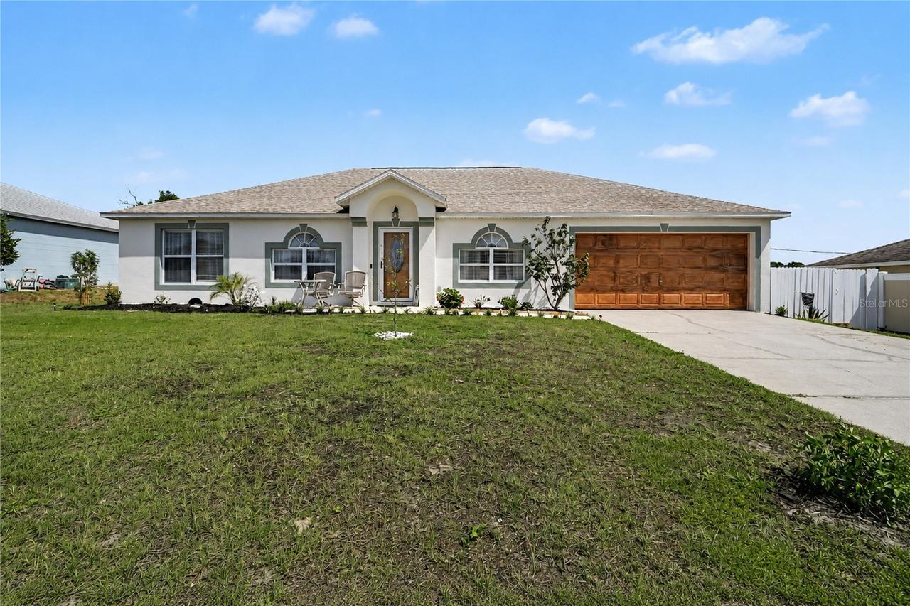 2382 Kerridale St., Deltona, FL 32738