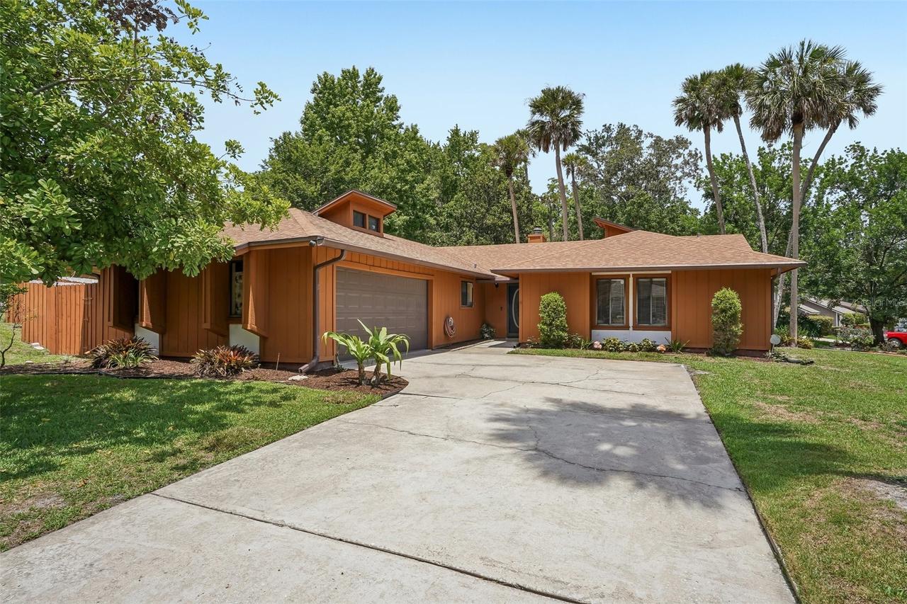 819 Dundee Dr., Winter Springs, FL 32708