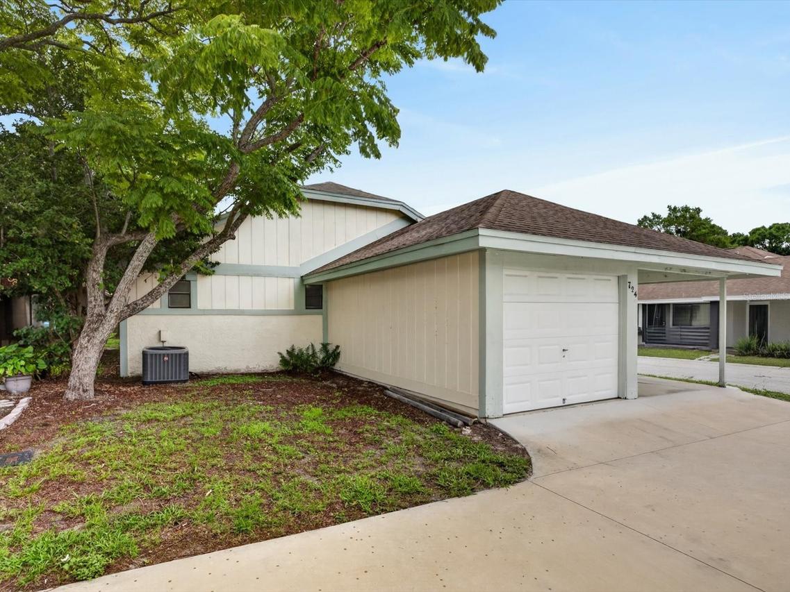 724 Lakeside Dr., Winter Springs, FL 32708