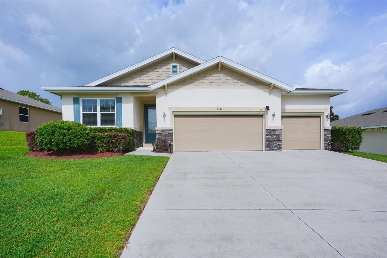 2544 Autumn Stream Dr., Leesburg, FL 34748