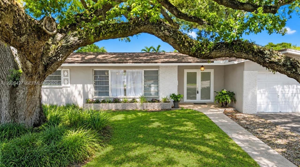 2202 N 42nd Ave., Hollywood, FL 33021