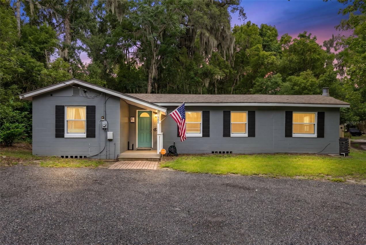 580 Lakeview Ave., Orange City, FL 32763