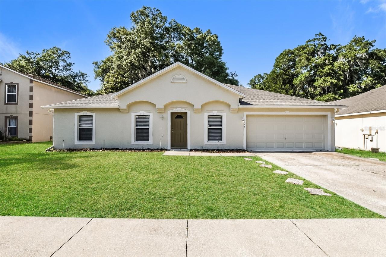 949 Cascades Park Tr., Deland, FL 32720