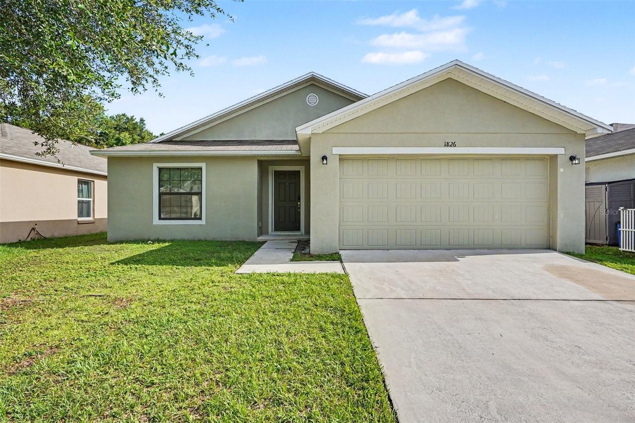 1826 Wallace Manor Ln., Winter Haven, FL 33880