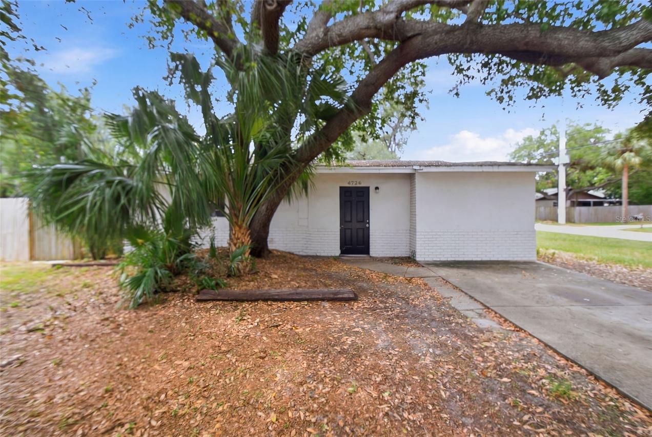 6726 S Dauphin Ave., Tampa, FL 33611