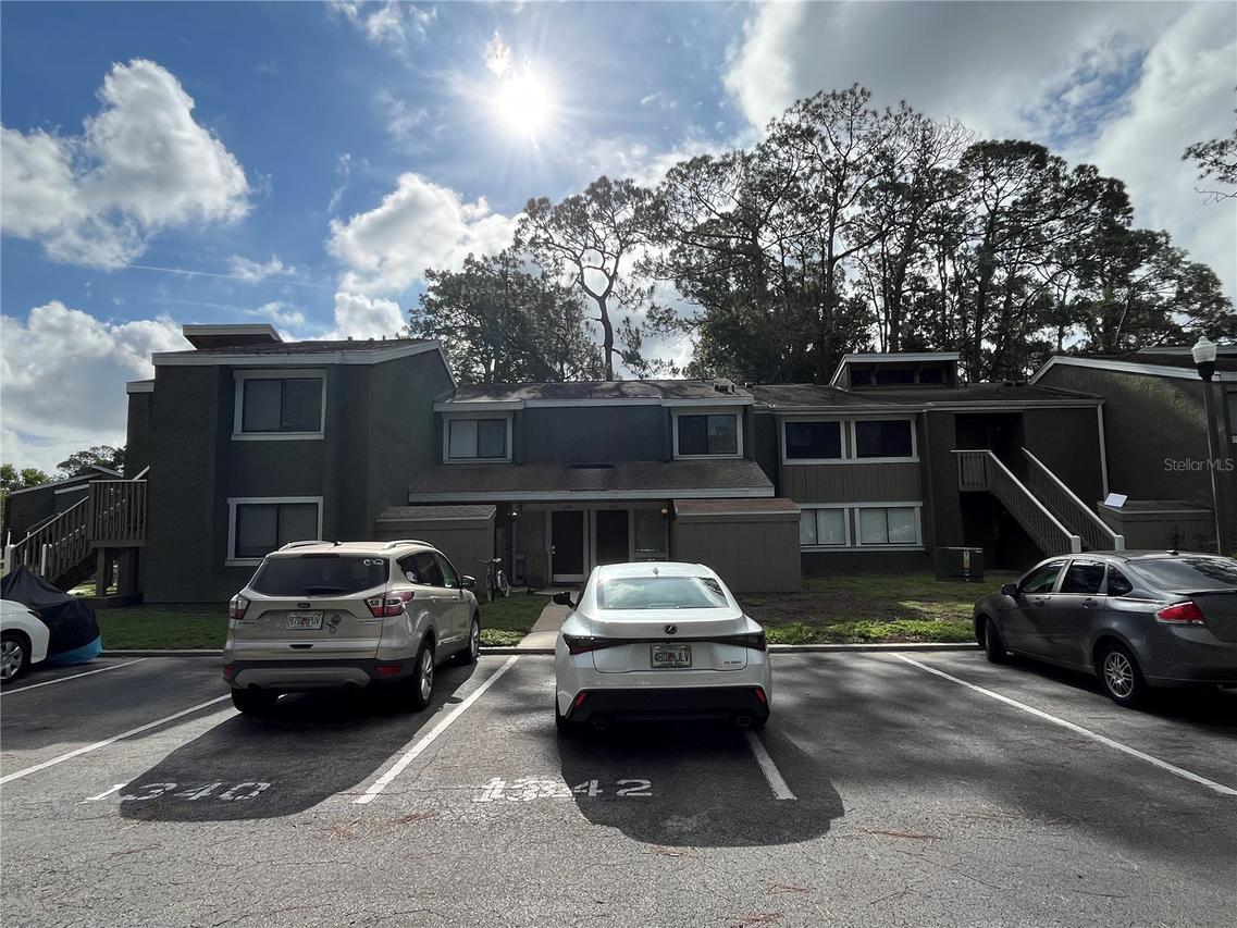6142 Peregrine Ave. #13D, Orlando, FL 32819