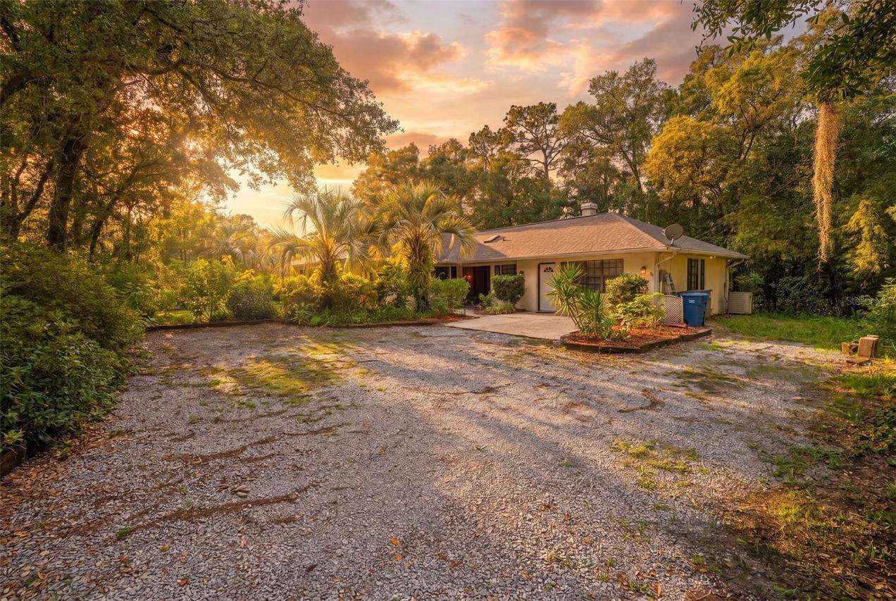 2334 Dartmouth Rd., Deland, FL 32724