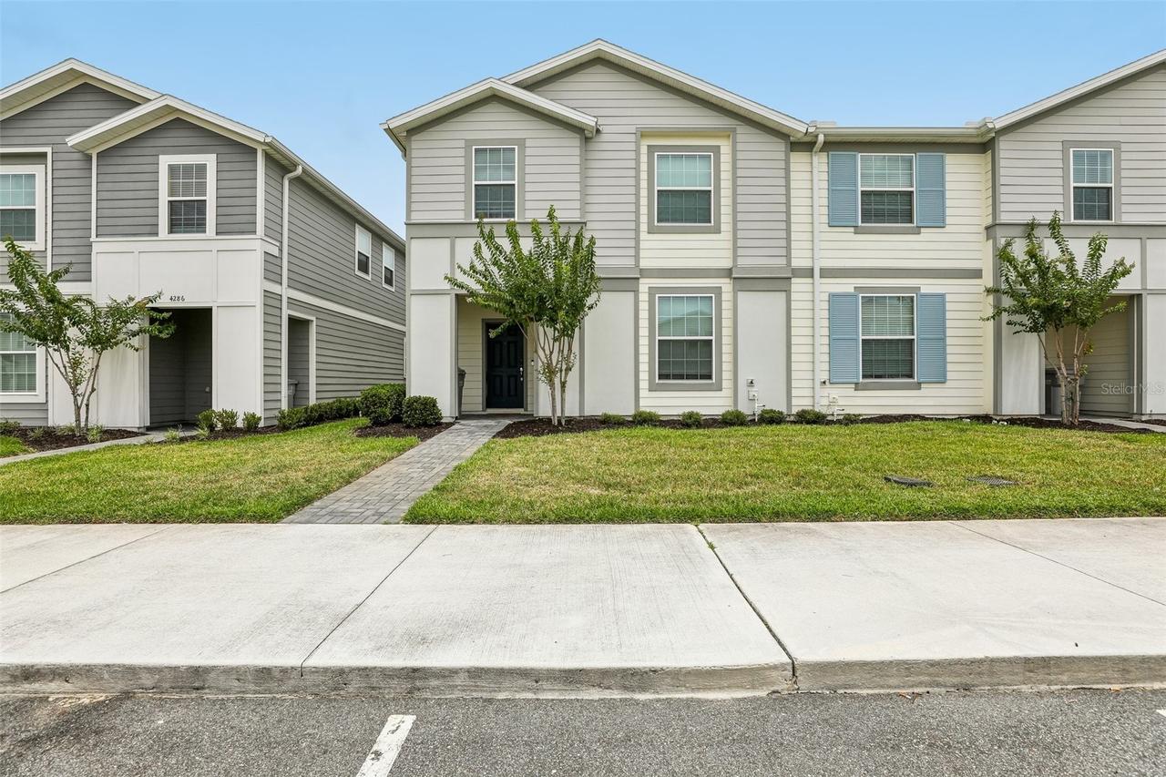 4290 Lana Ave., Davenport, FL 33897