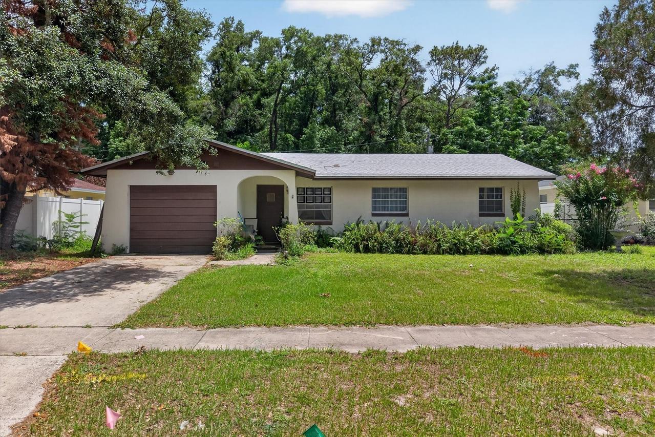 2134 Deanna Dr., Apopka, FL 32703