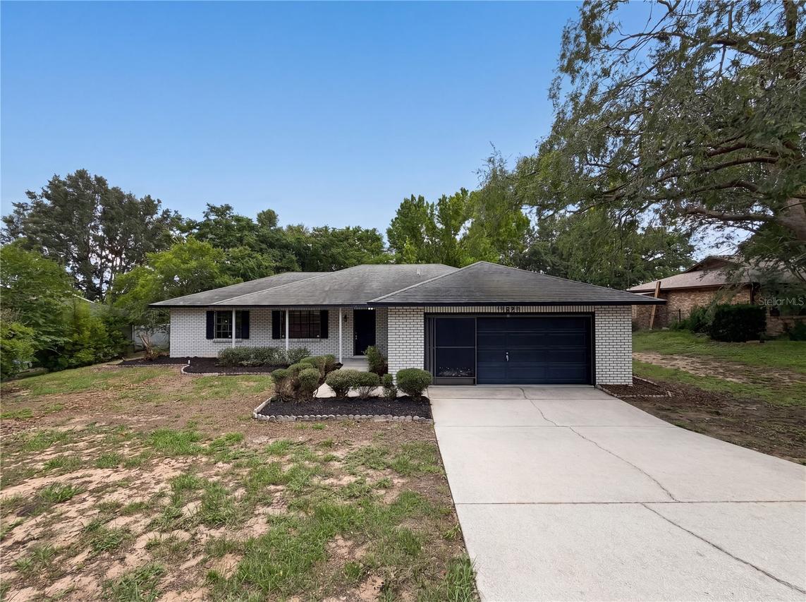 12620 Bay Hill Dr., Grand Island, FL 32735