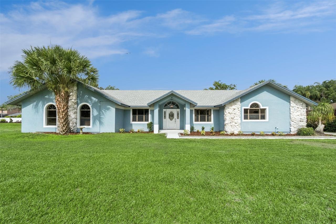 2827 Shadow Wood Ct., Kissimmee, FL 34746