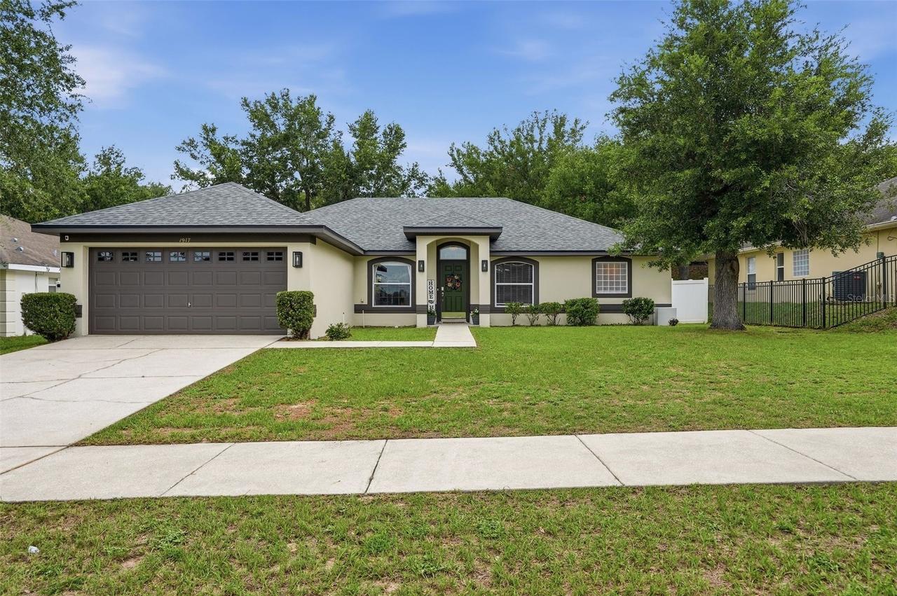 1917 Southern Oak Loop, Minneola, FL 34715