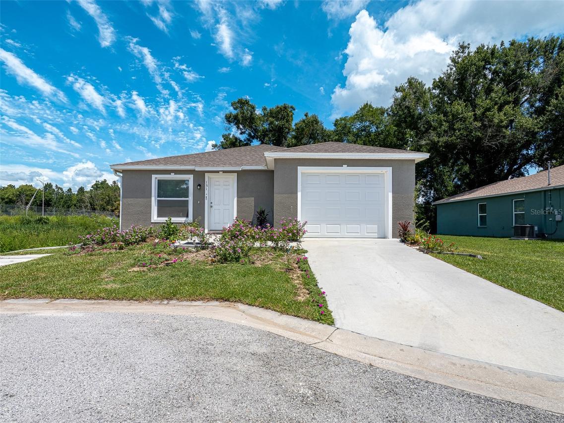 151 1st St., Winter Haven, FL 33880