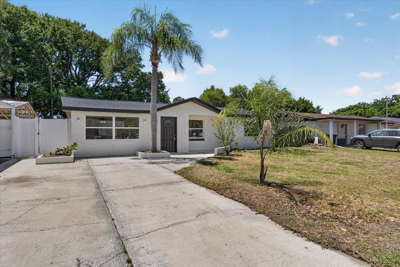 3851 Saturn Dr., New Port Richey, FL 34652