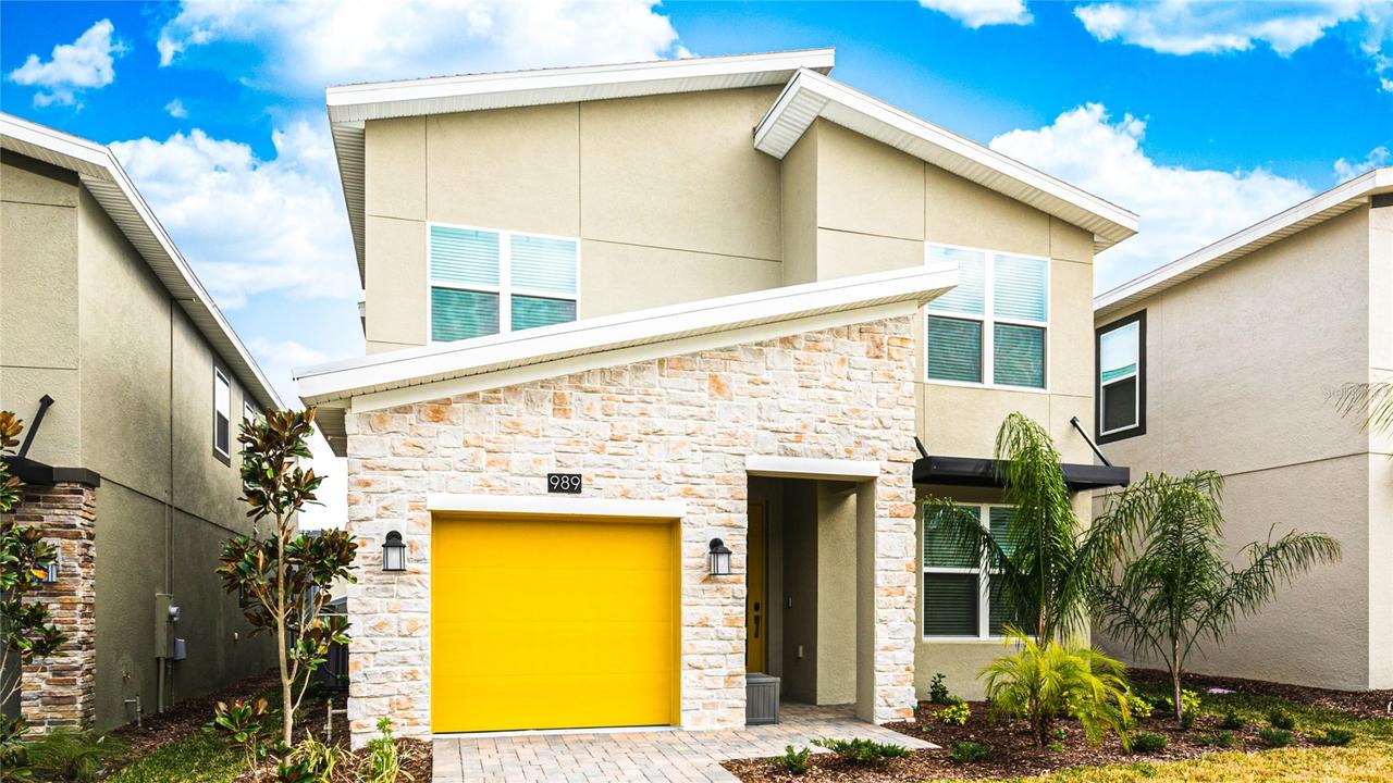 989 Leader St., Davenport, FL 33896