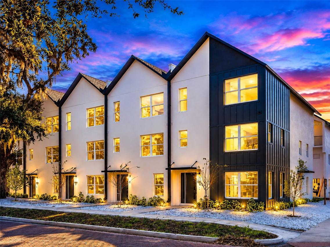 1606 Park Lake St. #9, Orlando, FL 32803