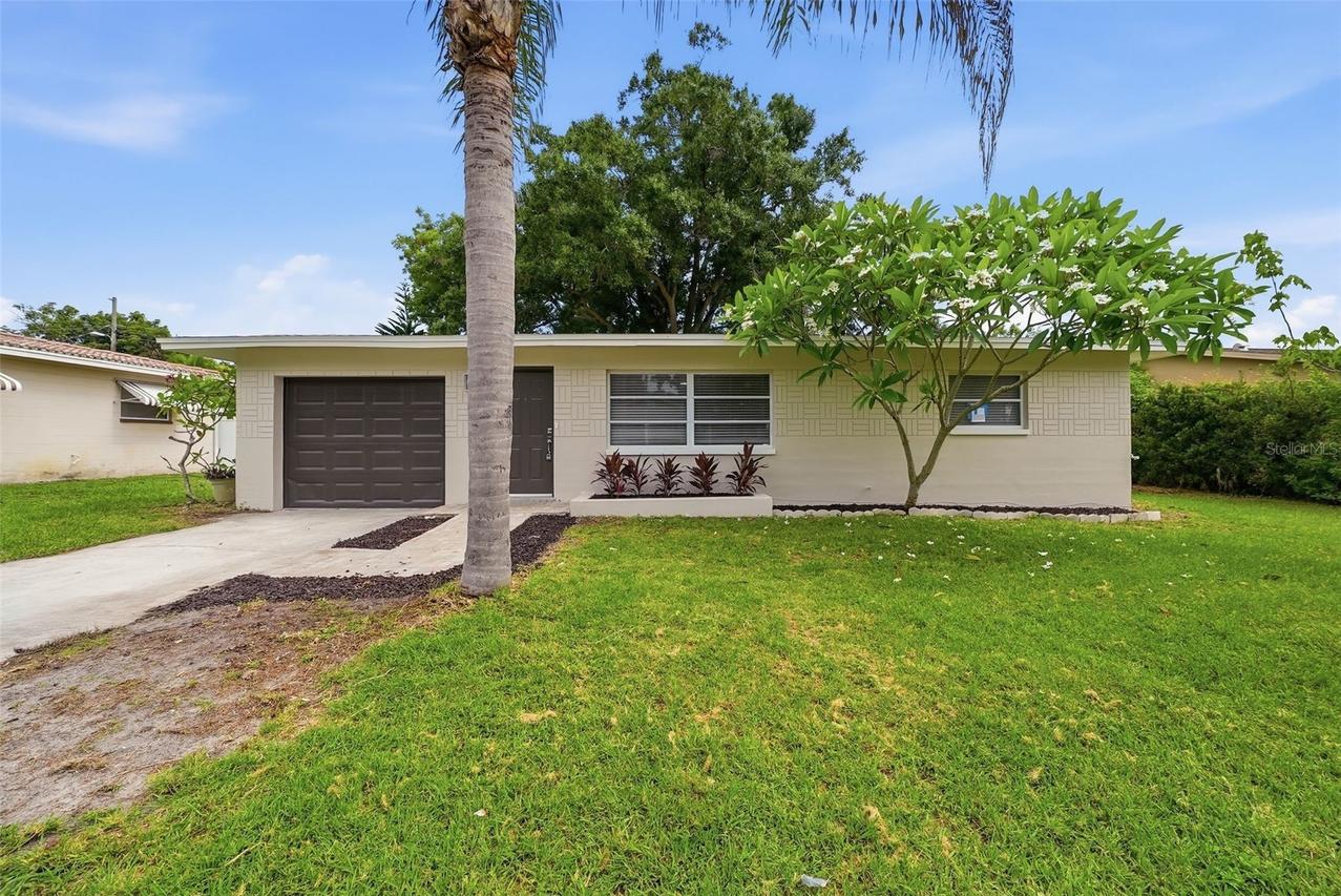 11325 110th Ave., Largo, FL 33778