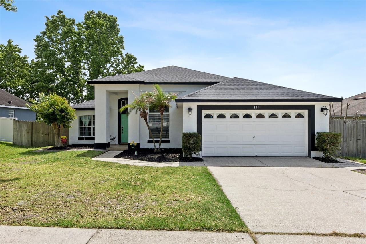 808 Lake Jackson Cir., Apopka, FL 32703