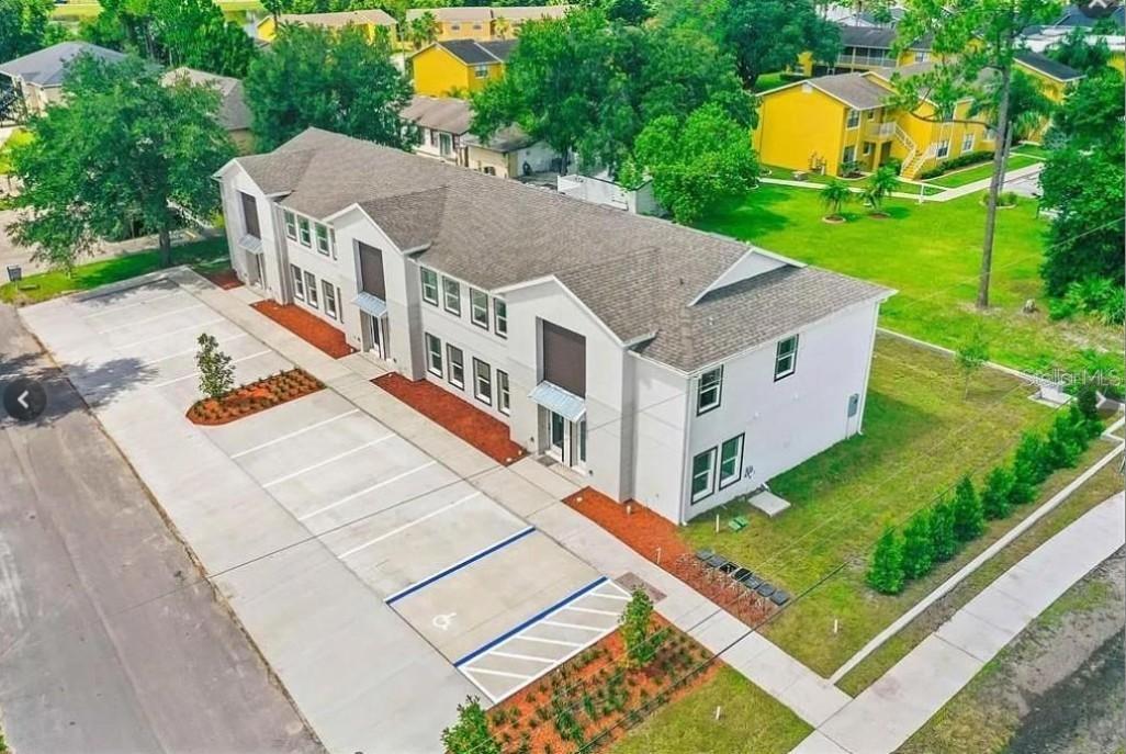 172 Bowie Ln. #E, Kissimmee, FL 34743