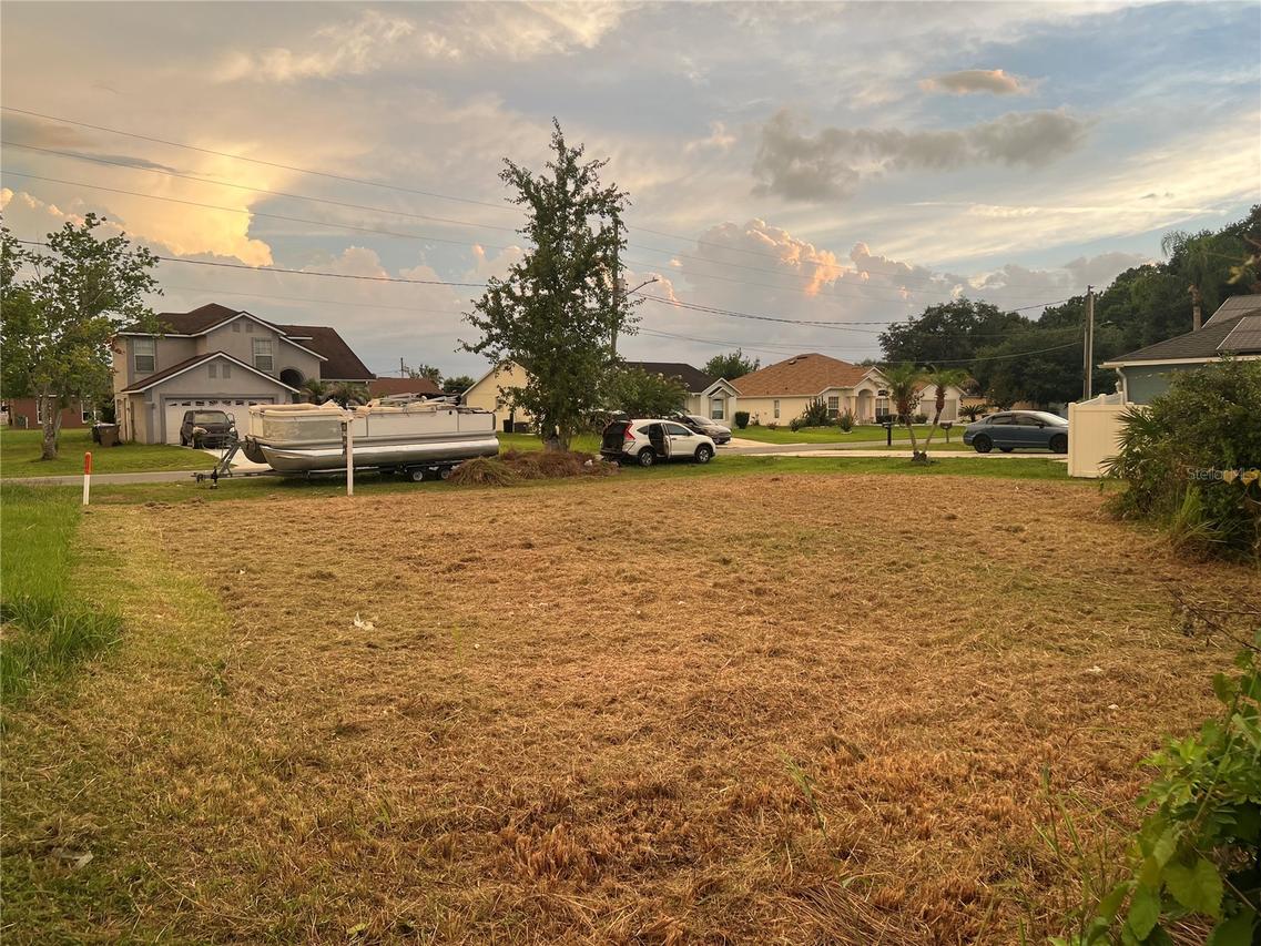 808 Halifax Dr., Kissimmee, FL 34758